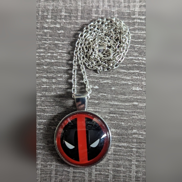 Marvel Deadpool Mask Necklace, NWOT - Picture 2 of 3